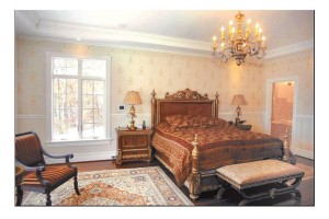 Chateau_Bedroom